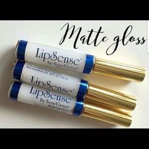 LipSense Matte Gloss